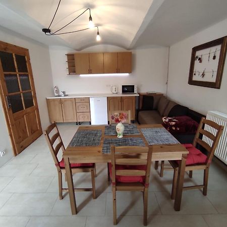Statek Tomandlov Apartment Driten Luaran gambar