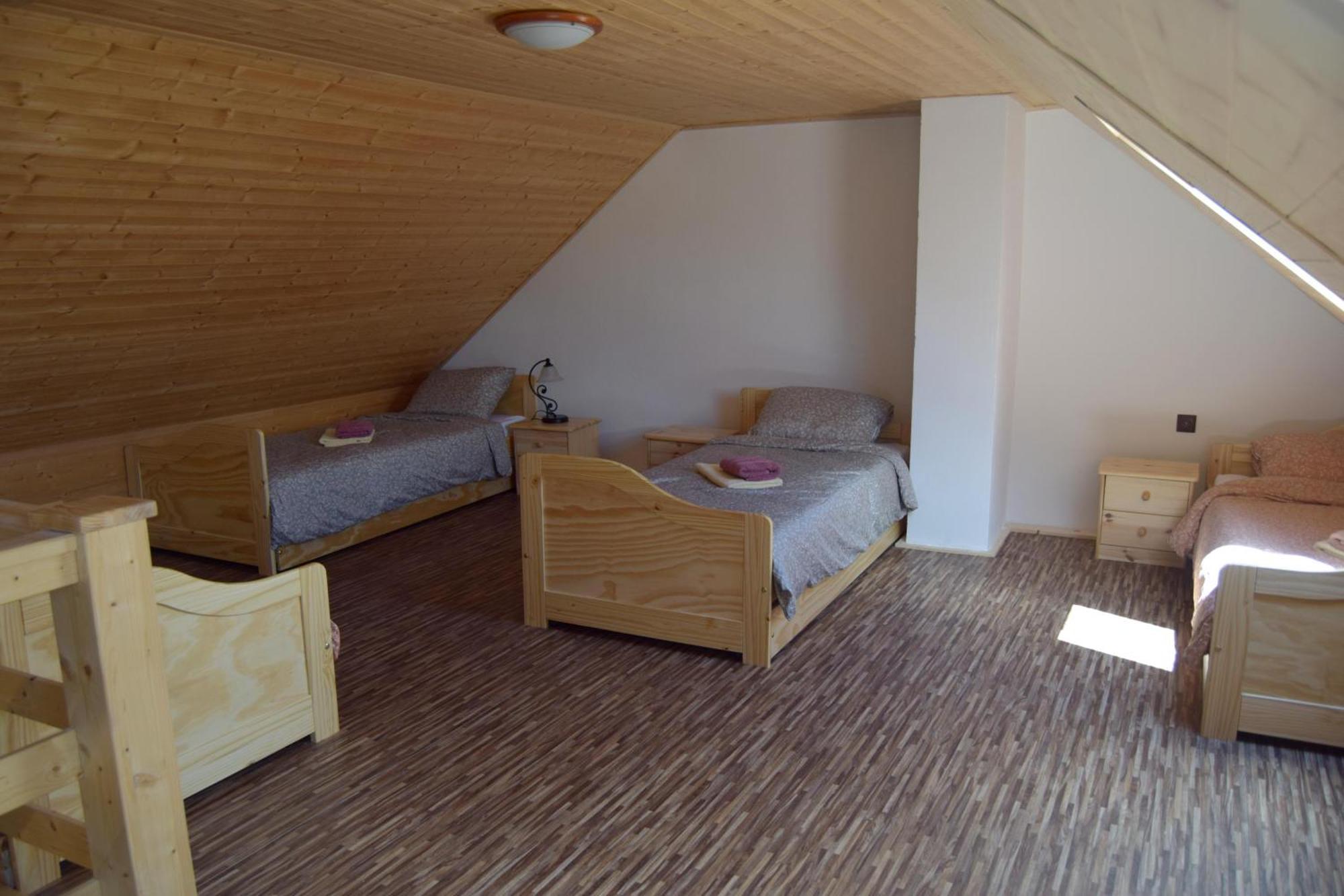 Statek Tomandlov Apartment Driten Luaran gambar