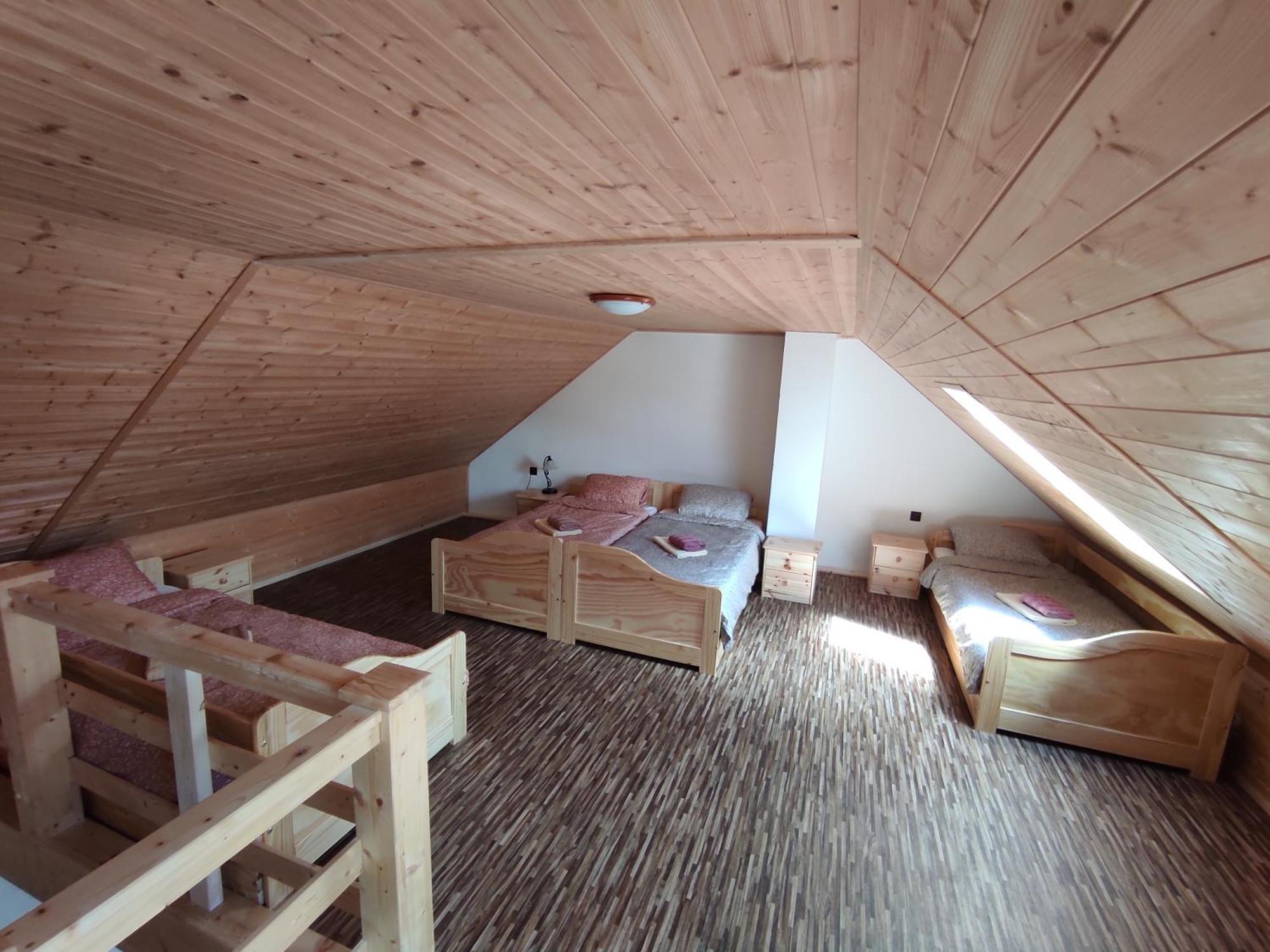 Statek Tomandlov Apartment Driten Luaran gambar